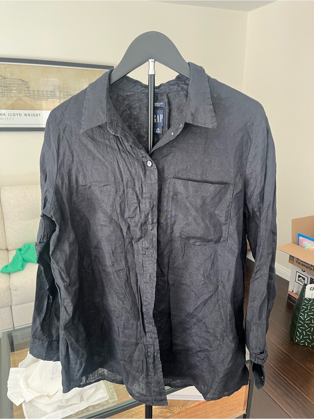 GAP women’s Black Linen-Blend Button-Up Shirt